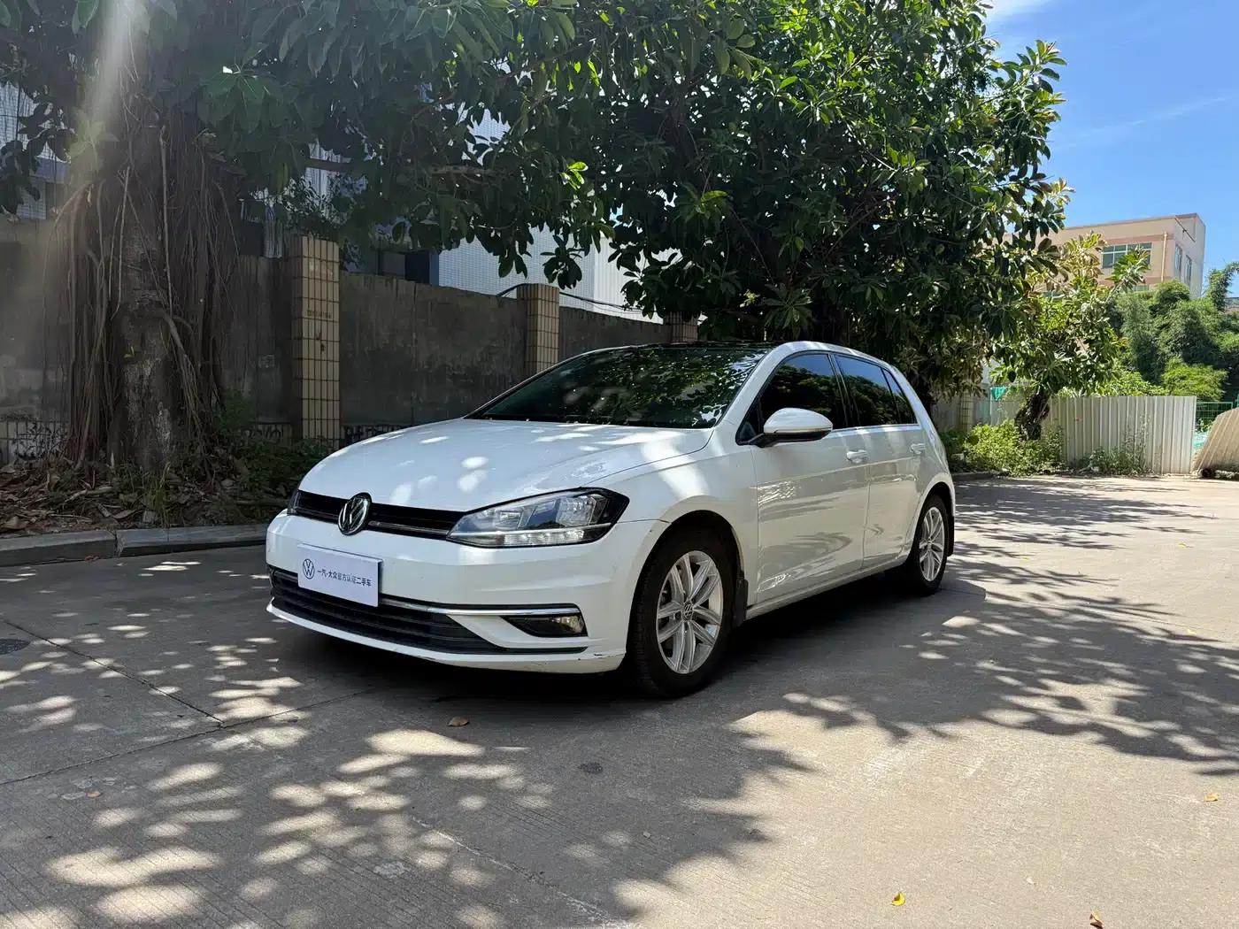 2018 Golf 230TSI Automatic Comfort — миниатюра 1