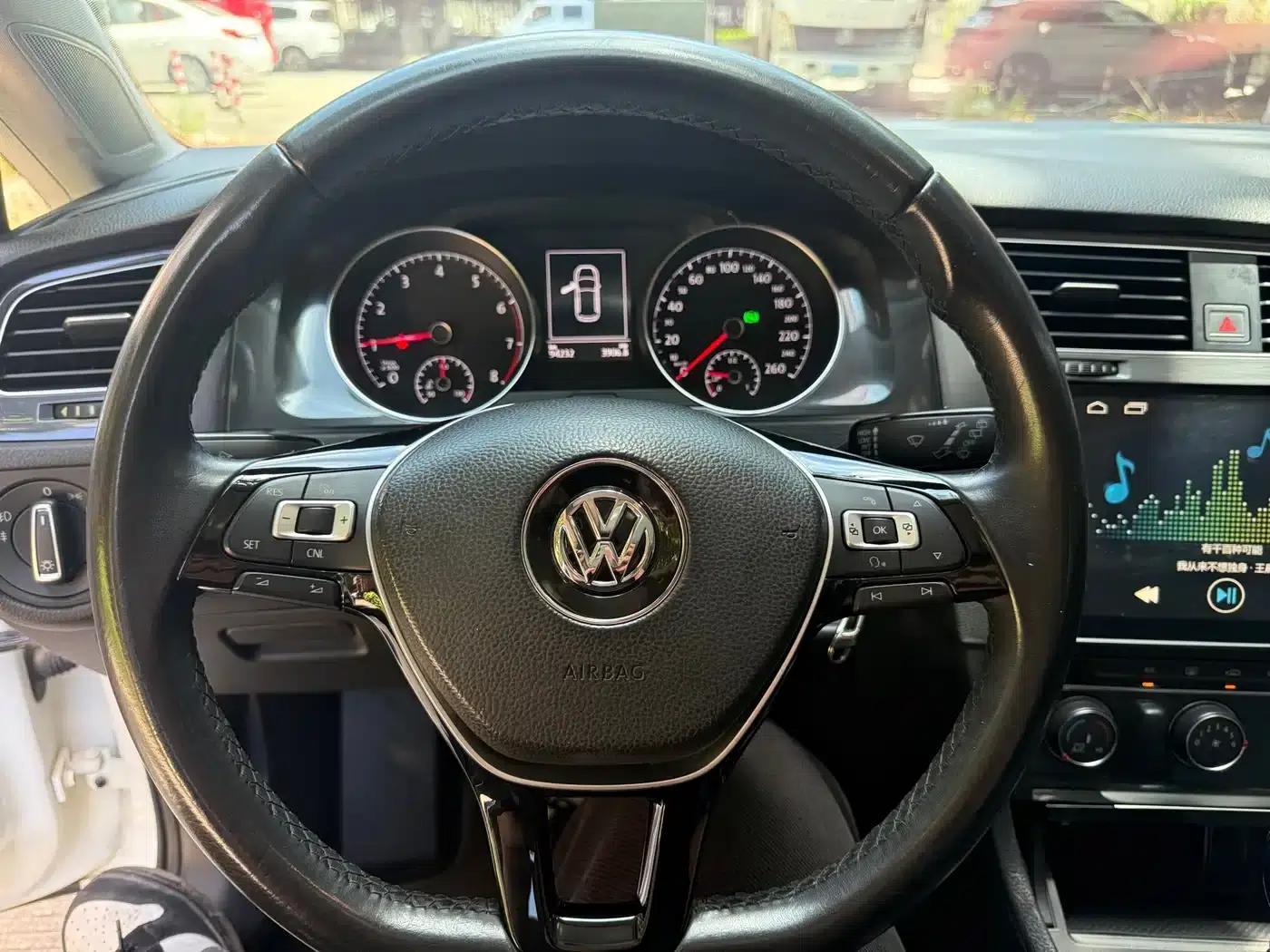2018 Golf 230TSI Automatic Comfort — миниатюра 8