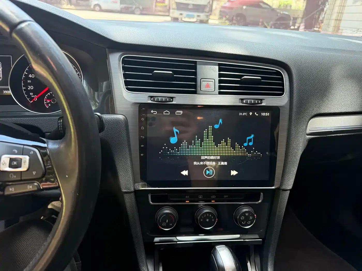 2018 Golf 230TSI Automatic Comfort — миниатюра 10