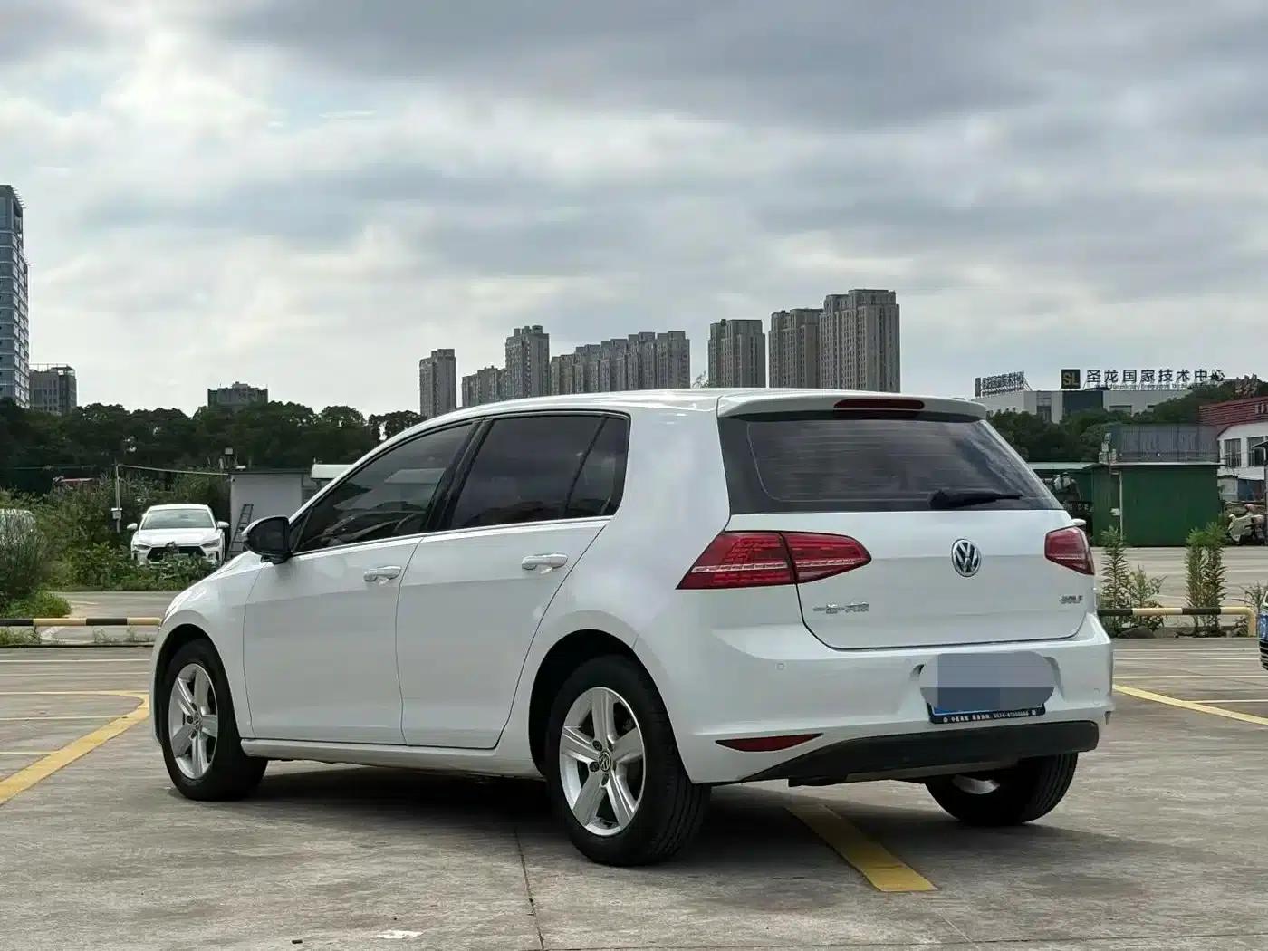 2015 Golf 1.6L Automatic Comfort — миниатюра 4