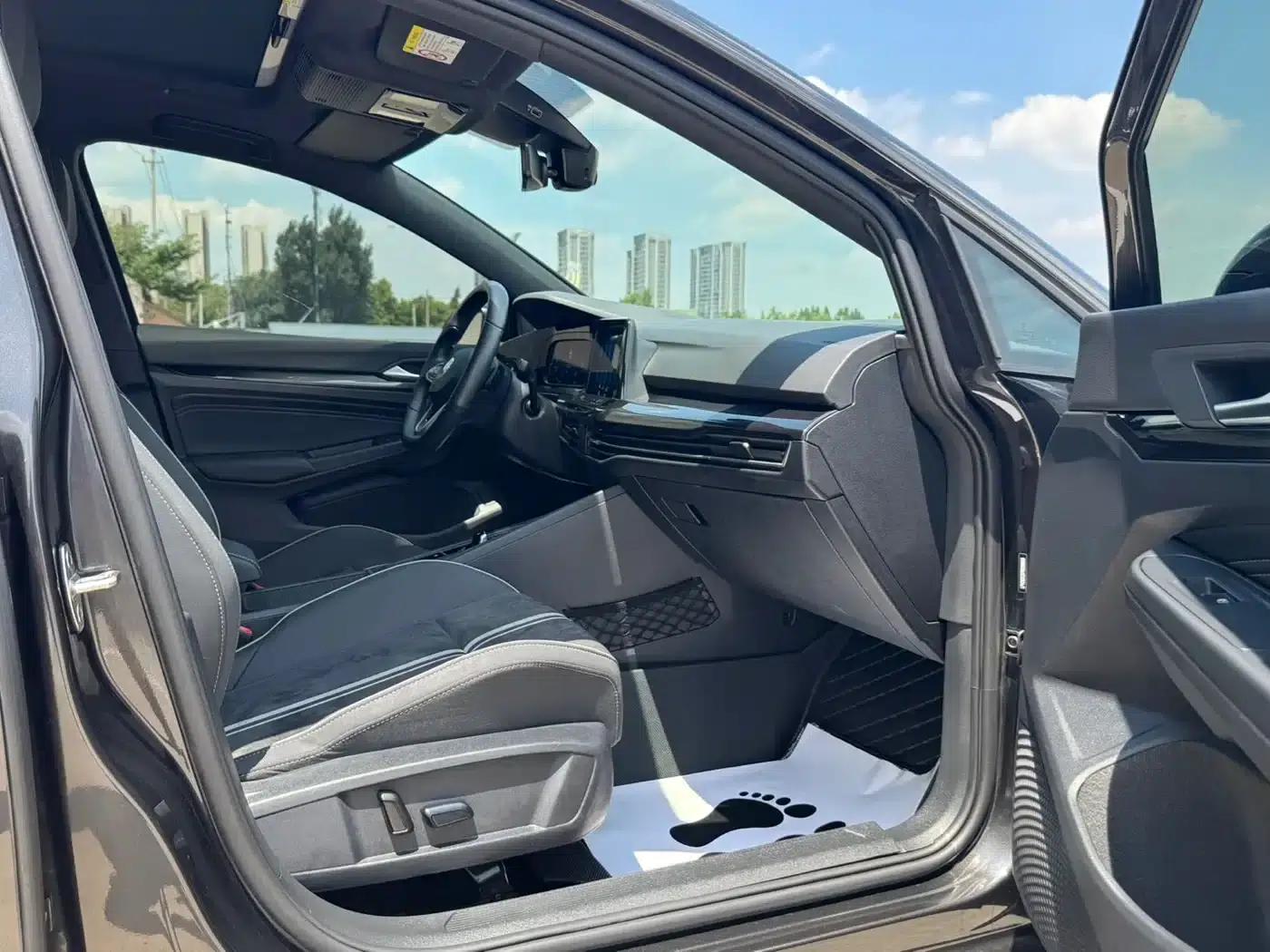 2021 Golf 280TSI DSG R-Line — миниатюра 12