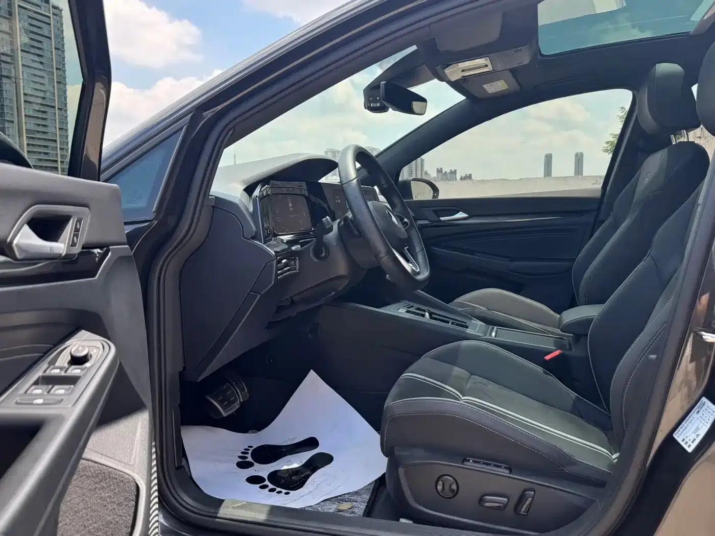 2021 Golf 280TSI DSG R-Line — миниатюра 4