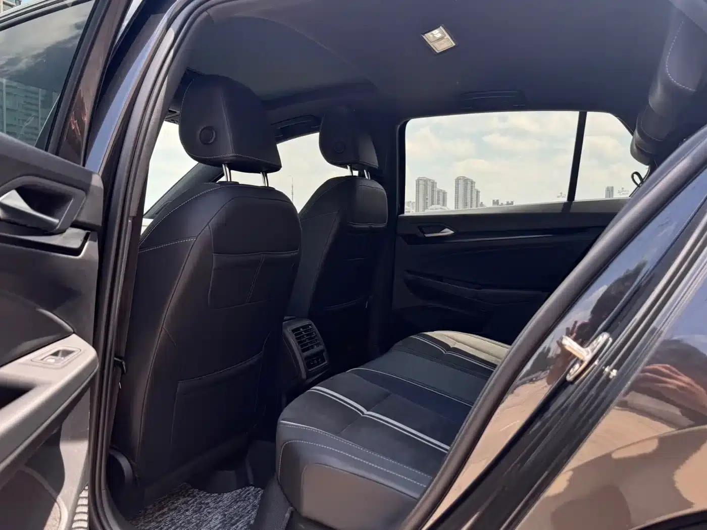 2021 Golf 280TSI DSG R-Line — миниатюра 7