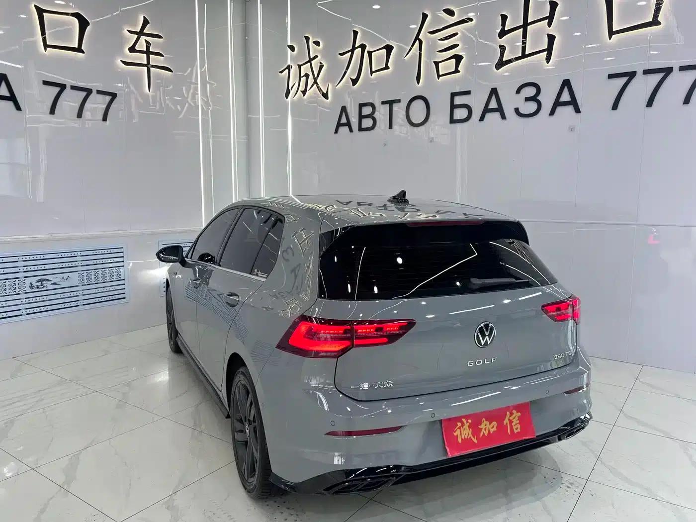 2023 Golf 280TSI DSG R-Line Lite — миниатюра 6
