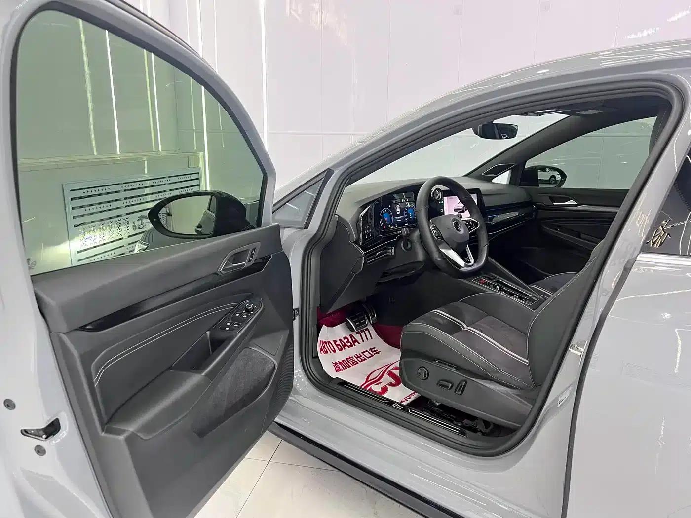 2023 Golf 280TSI DSG R-Line Lite — миниатюра 7