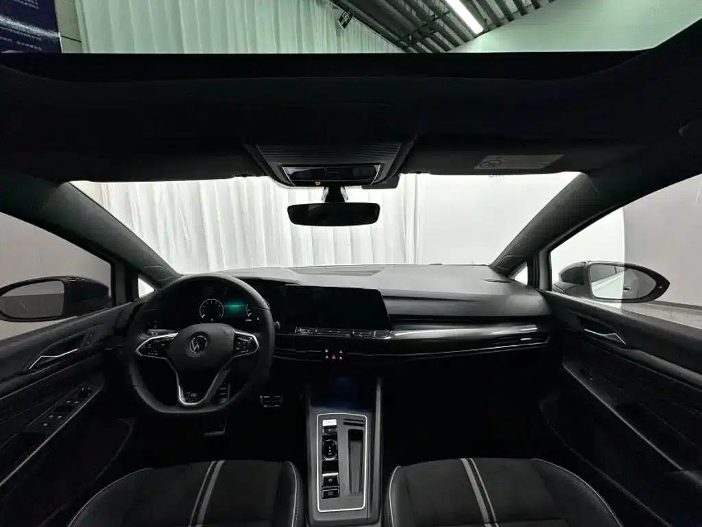 2023 Golf 280TSI DSG R-Line Lite — миниатюра 9