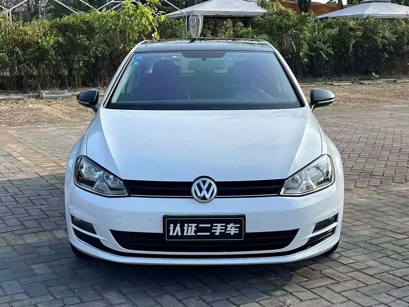 2017 Golf 1.6L Automatic Comfort Millionth Unit Commemorative Edition — миниатюра 2