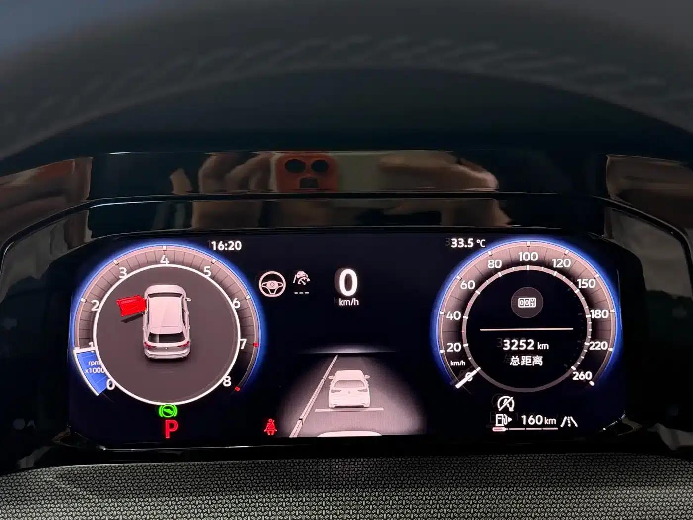 2025 Golf Facelift 300TSI R-Line — миниатюра 14