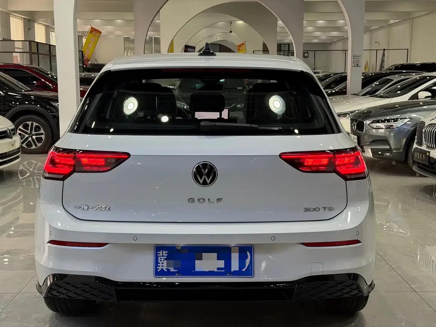 2025 Golf Facelift 300TSI R-Line — миниатюра 5