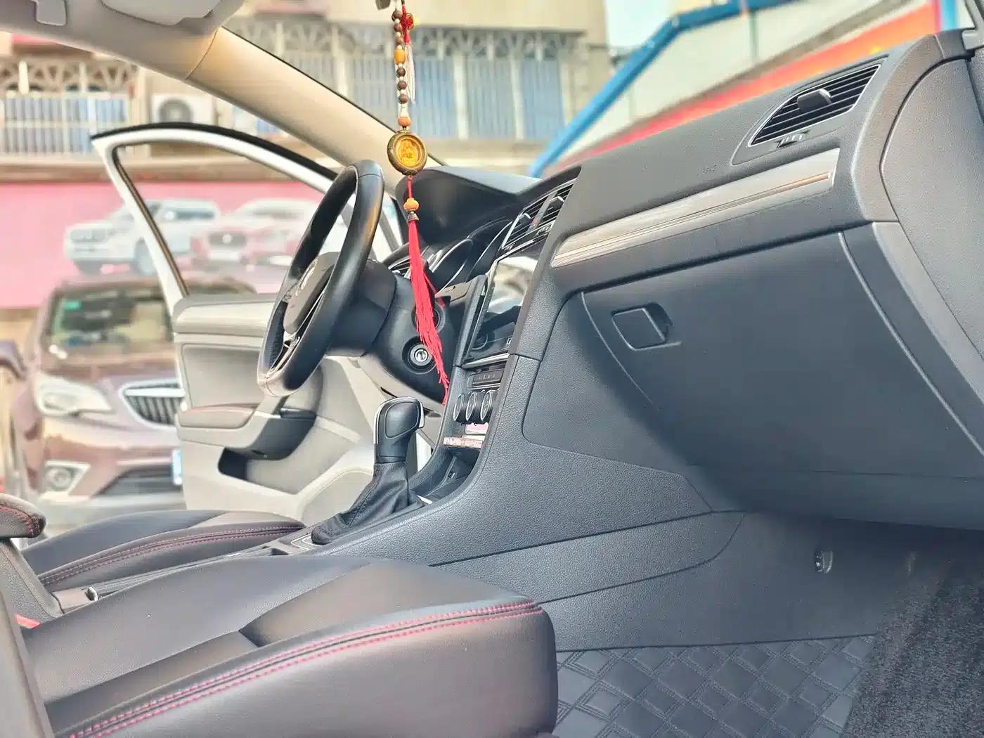 2020 Golf 200TSI DSG Comfort — миниатюра 13
