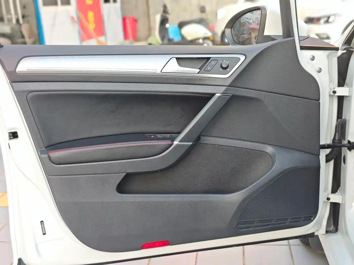2020 Golf 200TSI DSG Comfort — миниатюра 15