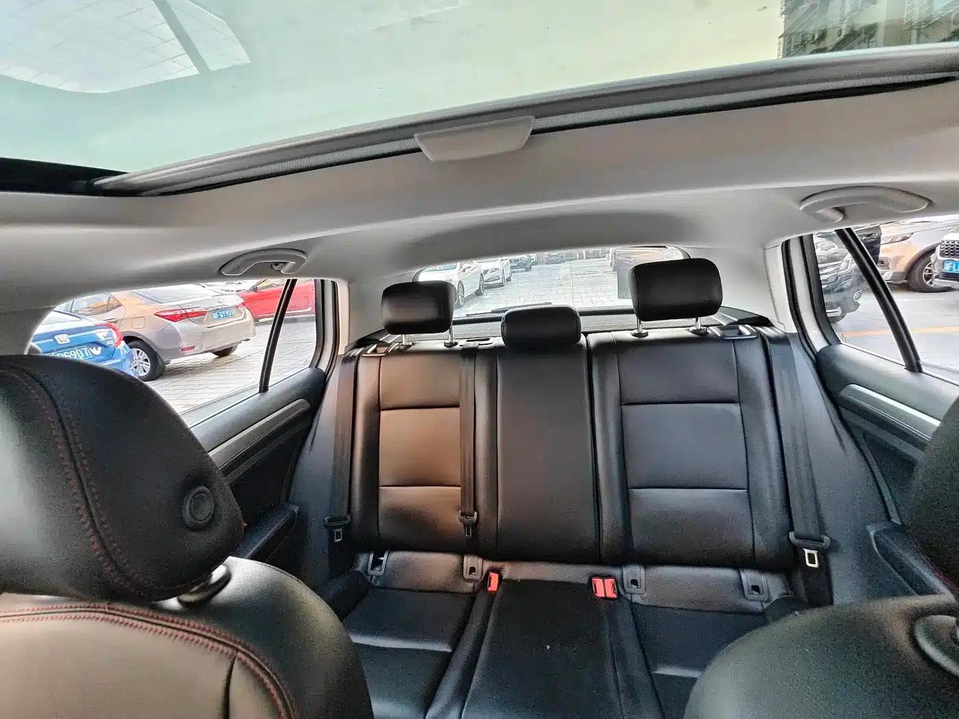 2020 Golf 200TSI DSG Comfort — миниатюра 18