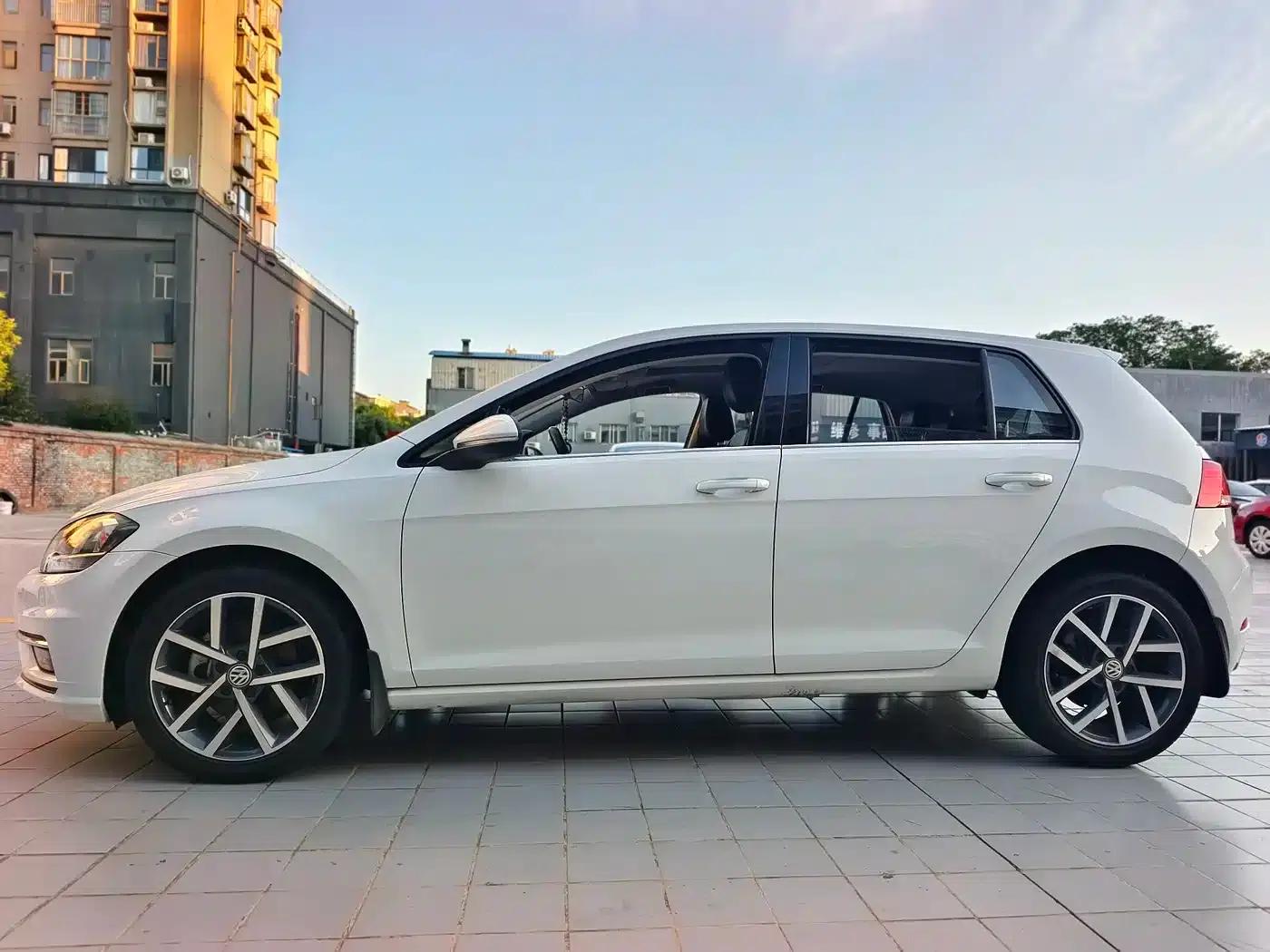 2020 Golf 200TSI DSG Comfort — миниатюра 4