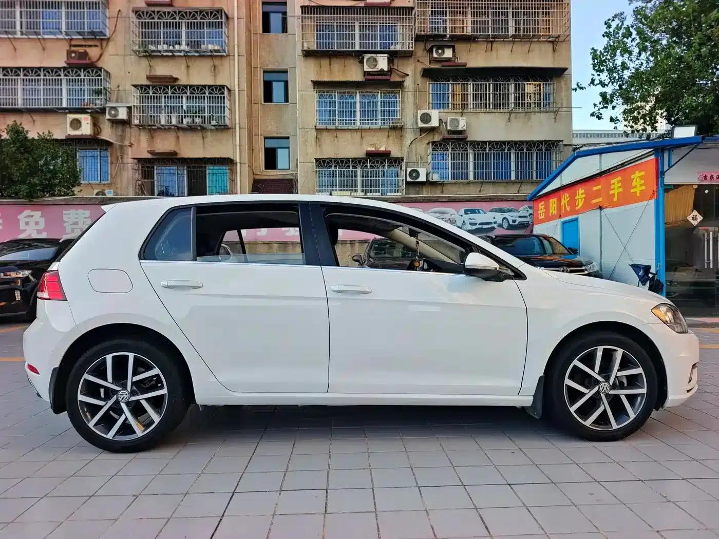 2020 Golf 200TSI DSG Comfort — миниатюра 5