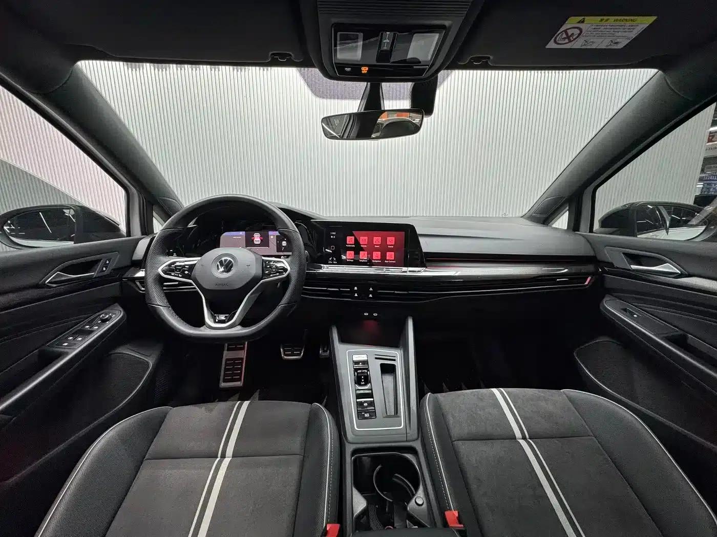 2023 Golf 280TSI DSG R-Line Lite — миниатюра 12