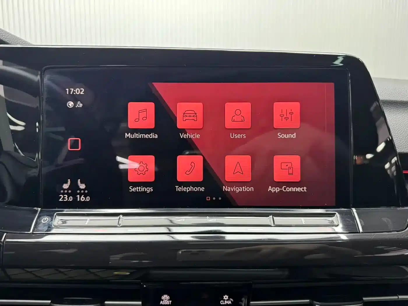 2023 Golf 280TSI DSG R-Line Lite — миниатюра 20