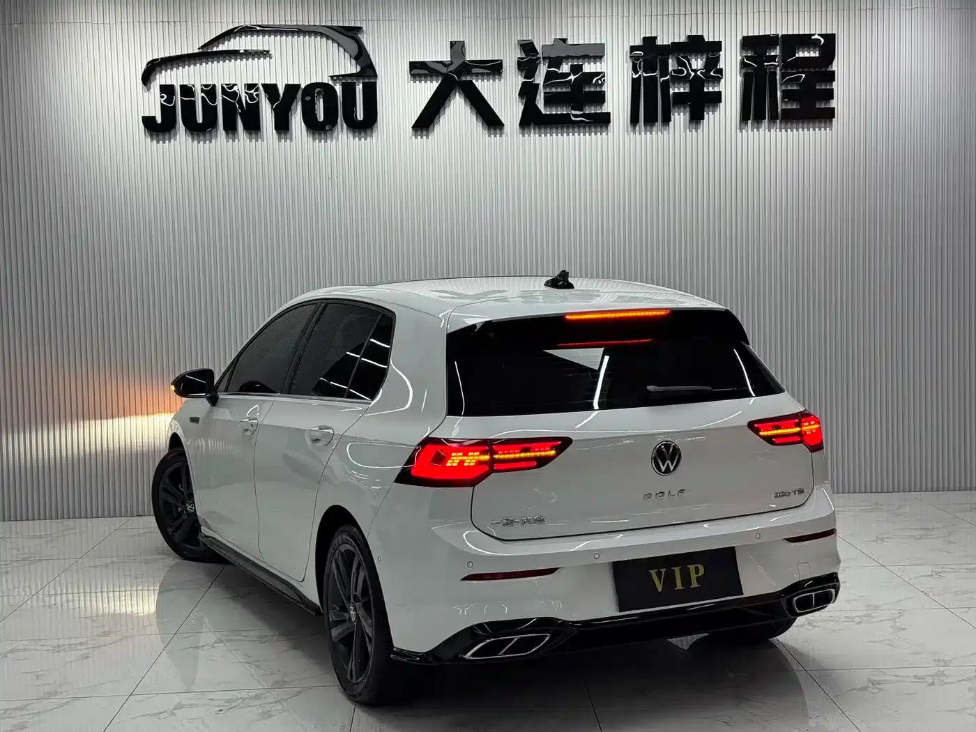 2023 Golf 280TSI DSG R-Line Lite — миниатюра 6