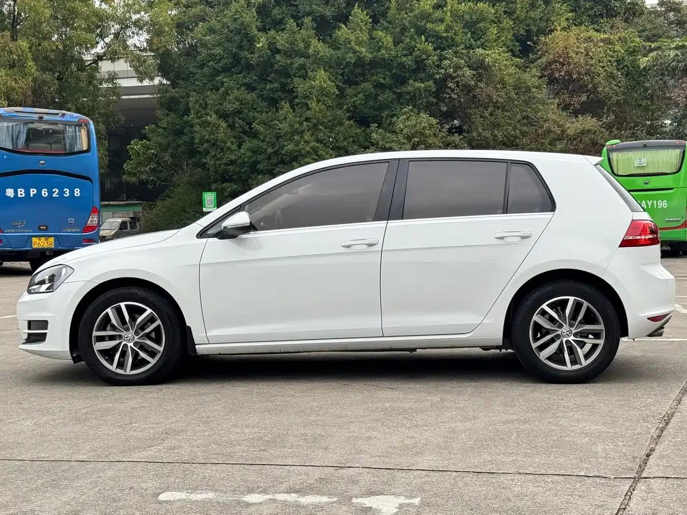 2016 Golf 230TSI Automatic Luxury — миниатюра 7