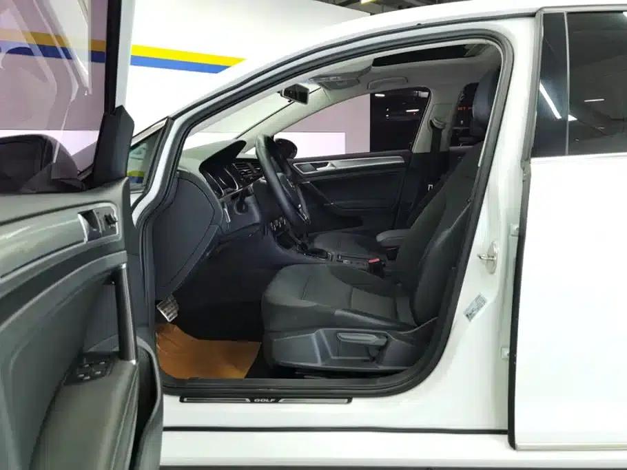 2018 Golf 230TSI Automatic Comfort — миниатюра 9