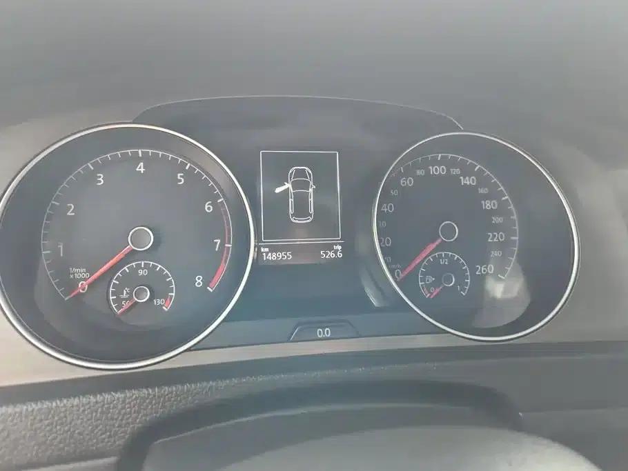 2015 Golf 1.4TSI Automatic Luxury — миниатюра 14