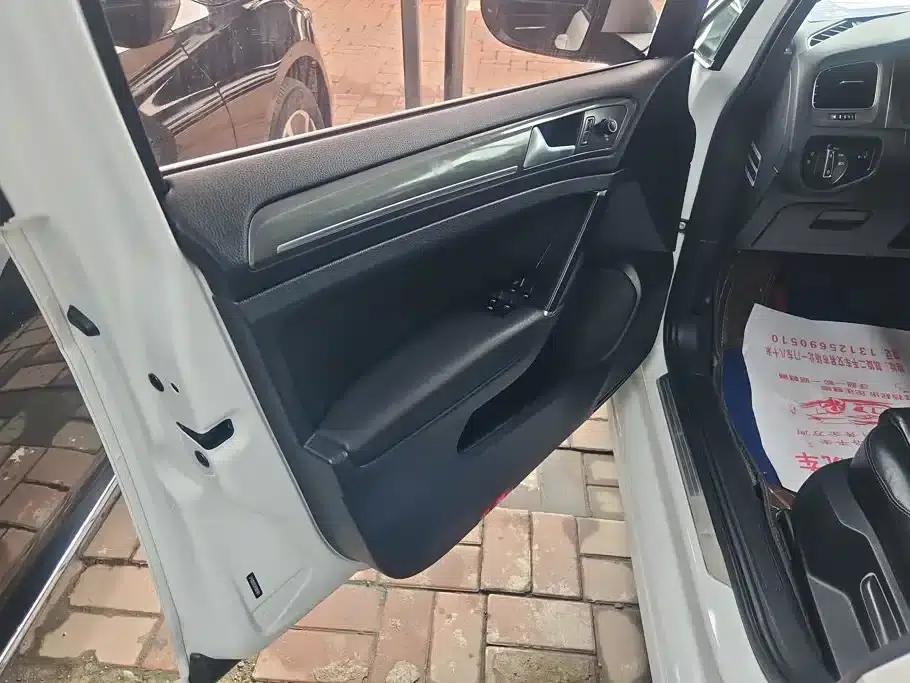2015 Golf 1.4TSI Automatic Luxury — миниатюра 7