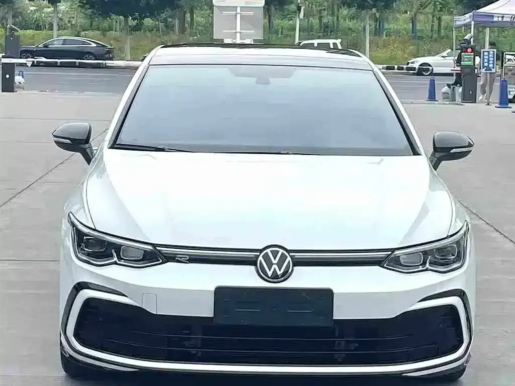 2023 Golf 280TSI DSG R-Line Lite — миниатюра 2