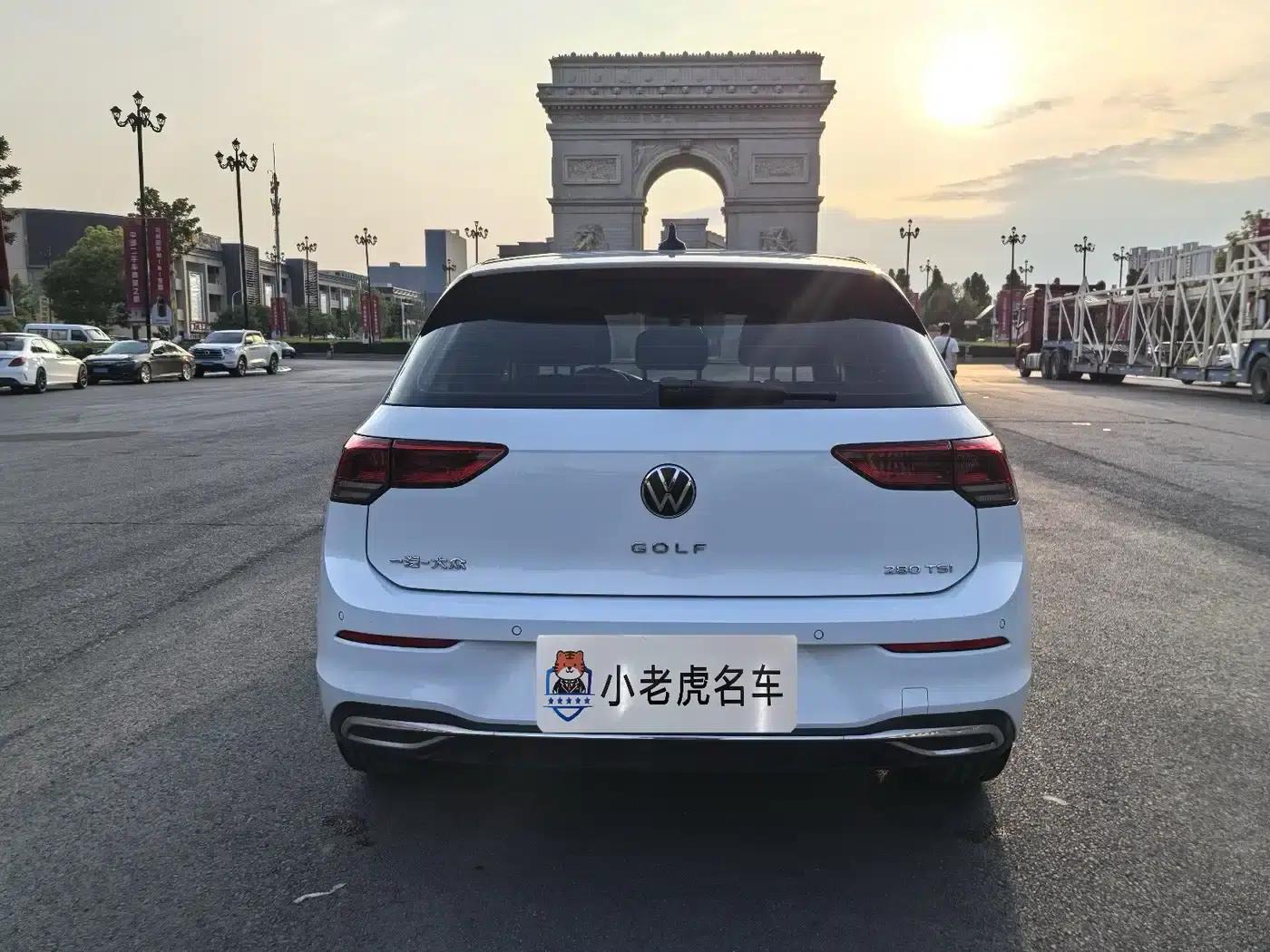 2023 Golf Facelift 280TSI DSG Pro — миниатюра 6