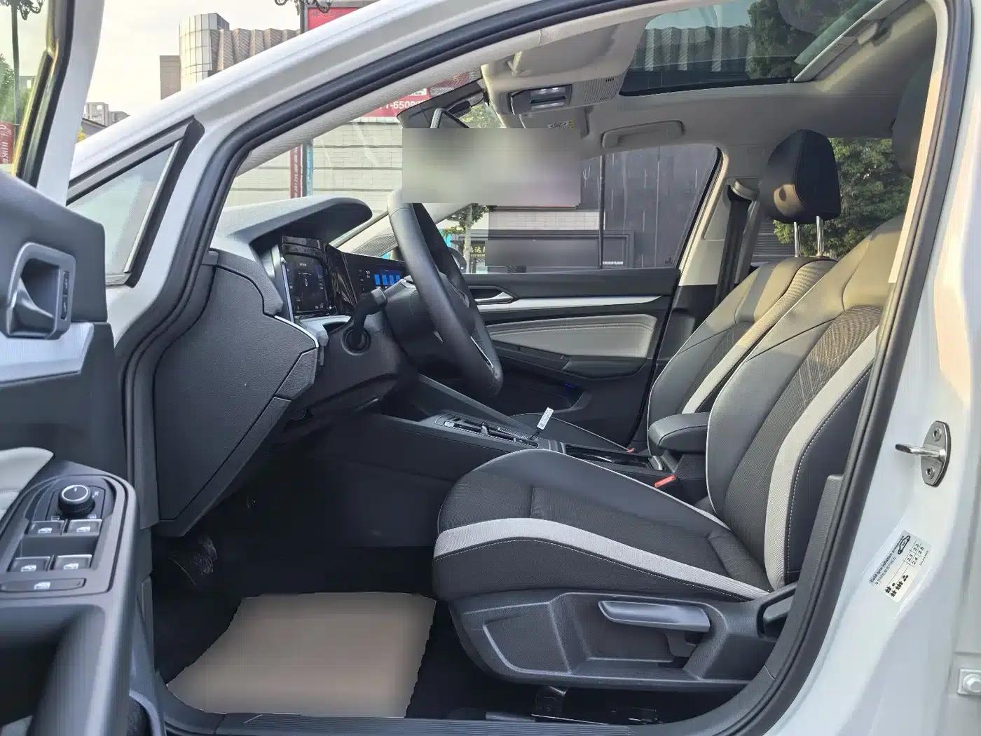 2023 Golf Facelift 280TSI DSG Pro — миниатюра 10