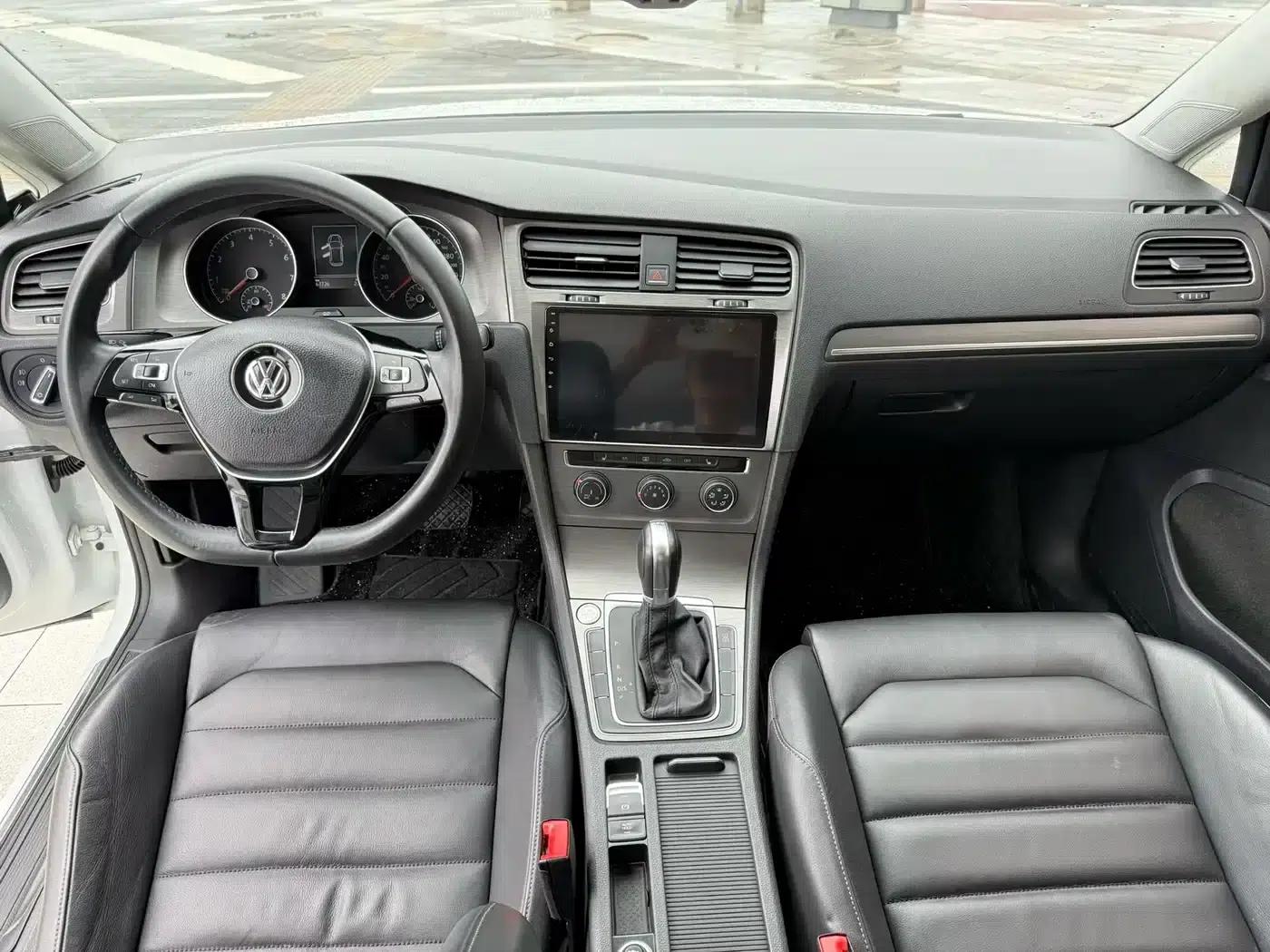 2015 Golf 1.4TSI Automatic Luxury — миниатюра 5