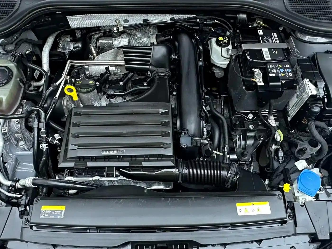 2023 Golf 280TSI DSG R-Line — миниатюра 20