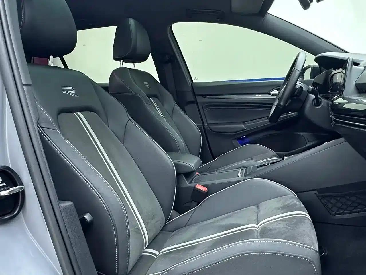 2023 Golf 280TSI DSG R-Line — миниатюра 8