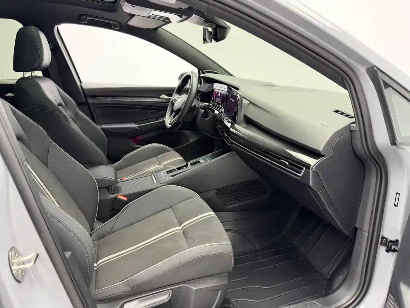 2023 Golf Facelift 280TSI DSG R-Line — миниатюра 21