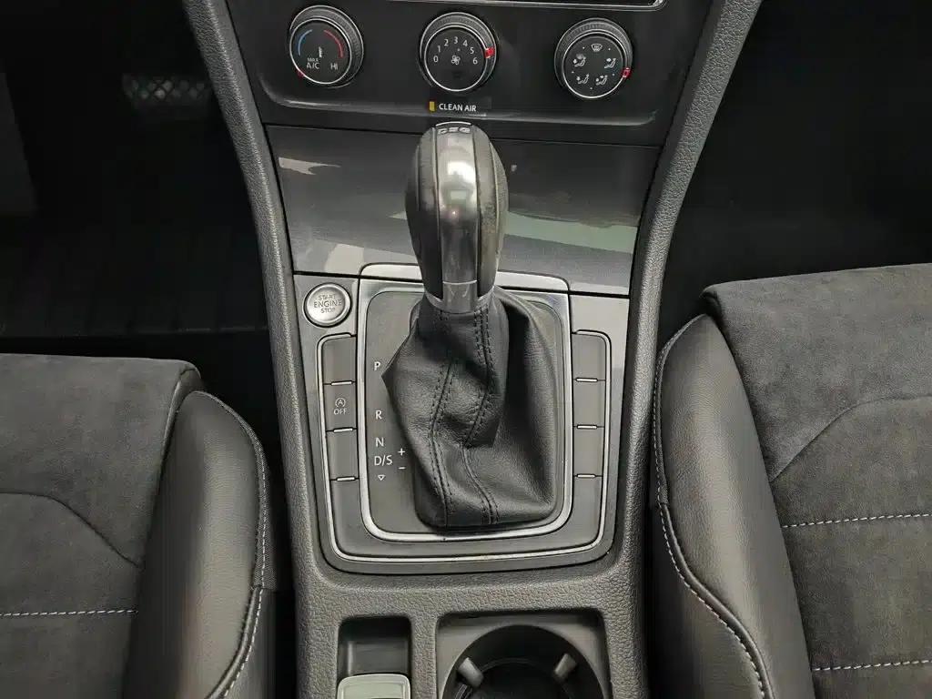 2018 Golf 230TSI Automatic Luxury — миниатюра 13