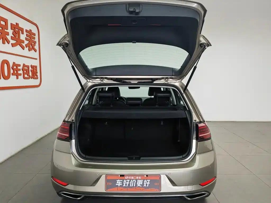 2018 Golf 230TSI Automatic Luxury — миниатюра 16