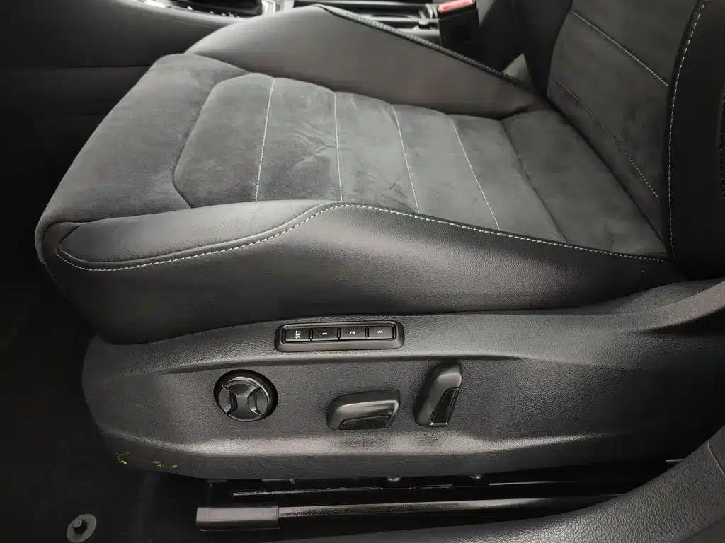 2018 Golf 230TSI Automatic Luxury — миниатюра 20
