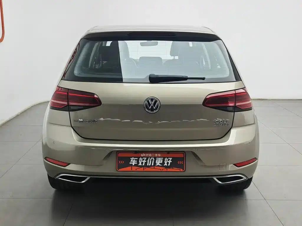 2018 Golf 230TSI Automatic Luxury — миниатюра 4