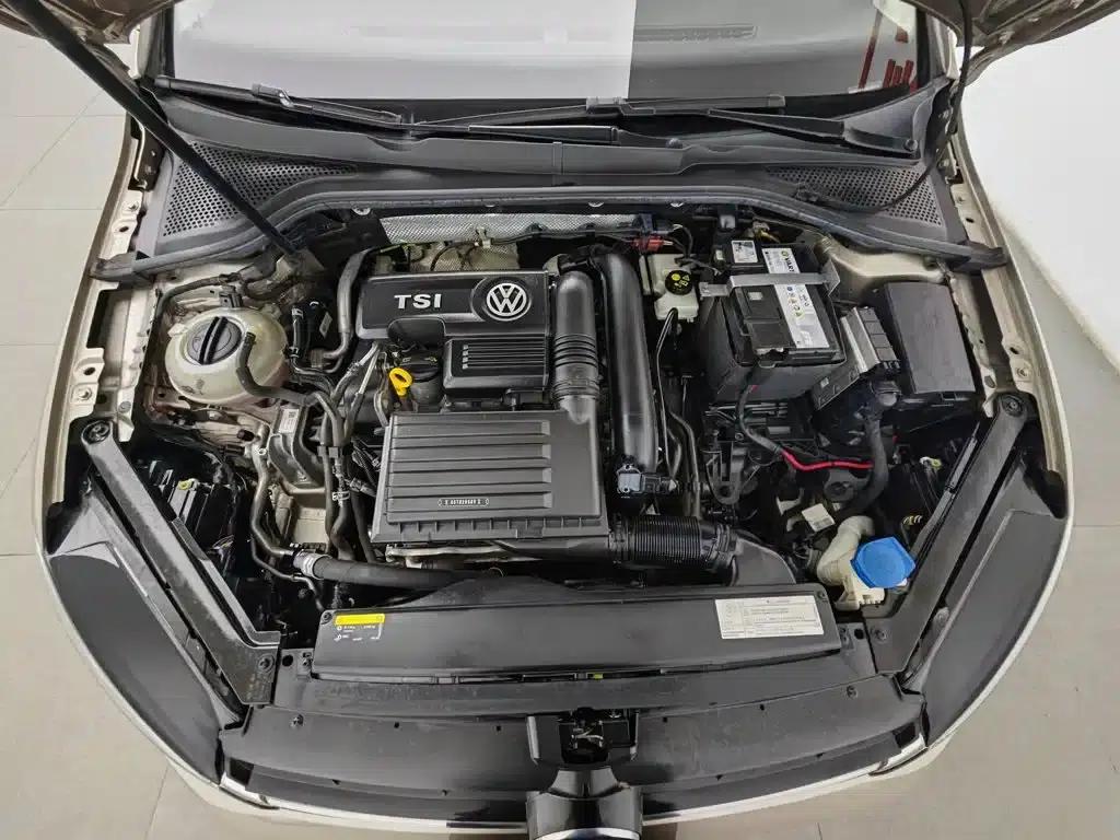 2018 Golf 230TSI Automatic Luxury — миниатюра 6