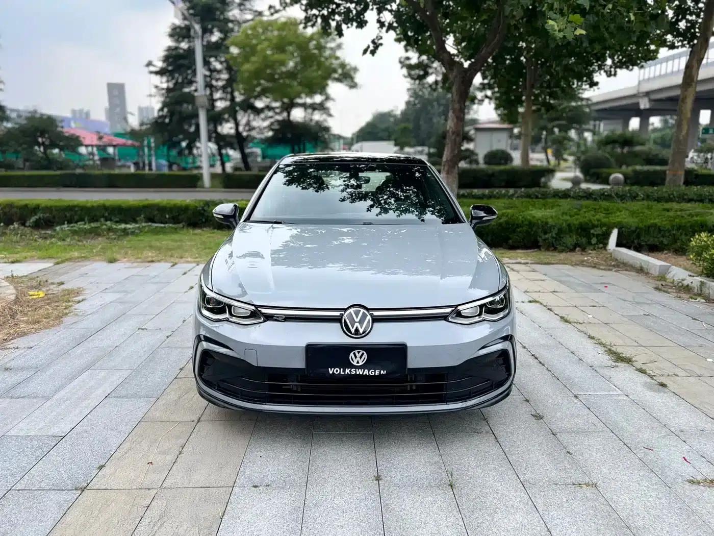 2023 Golf 280TSI DSG R-Line — миниатюра 3