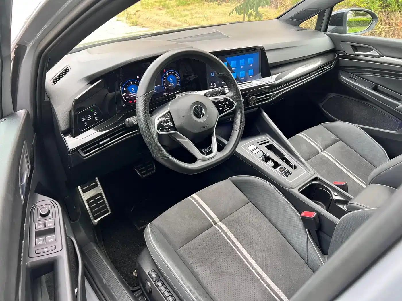 2023 Golf 280TSI DSG R-Line — миниатюра 7