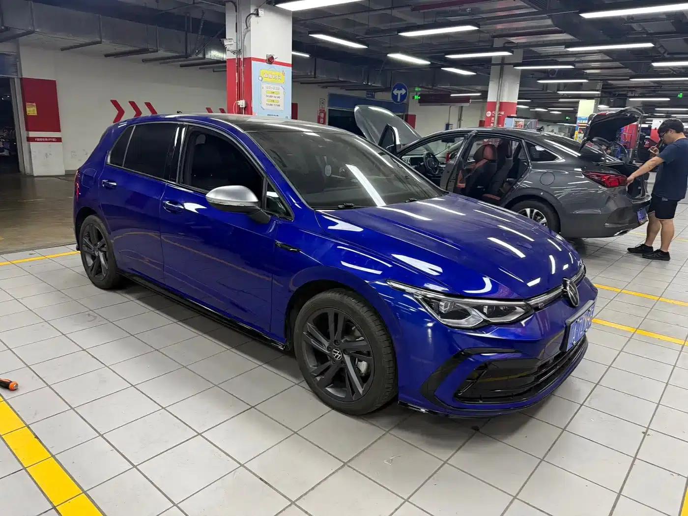 2023 Golf 280TSI DSG R-Line — миниатюра 2