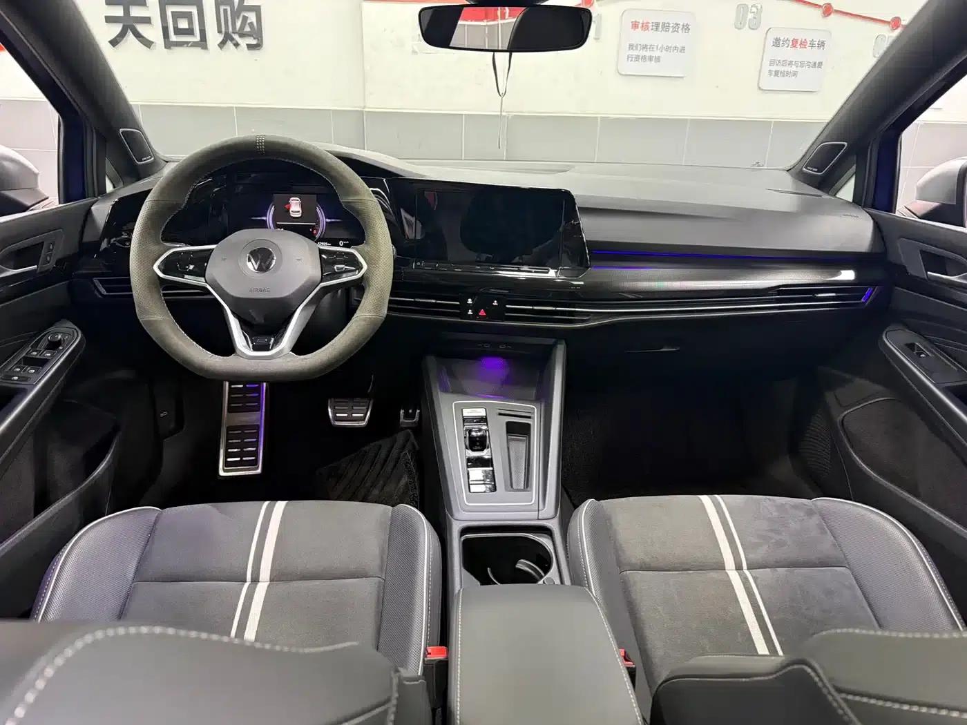 2023 Golf 280TSI DSG R-Line — миниатюра 8