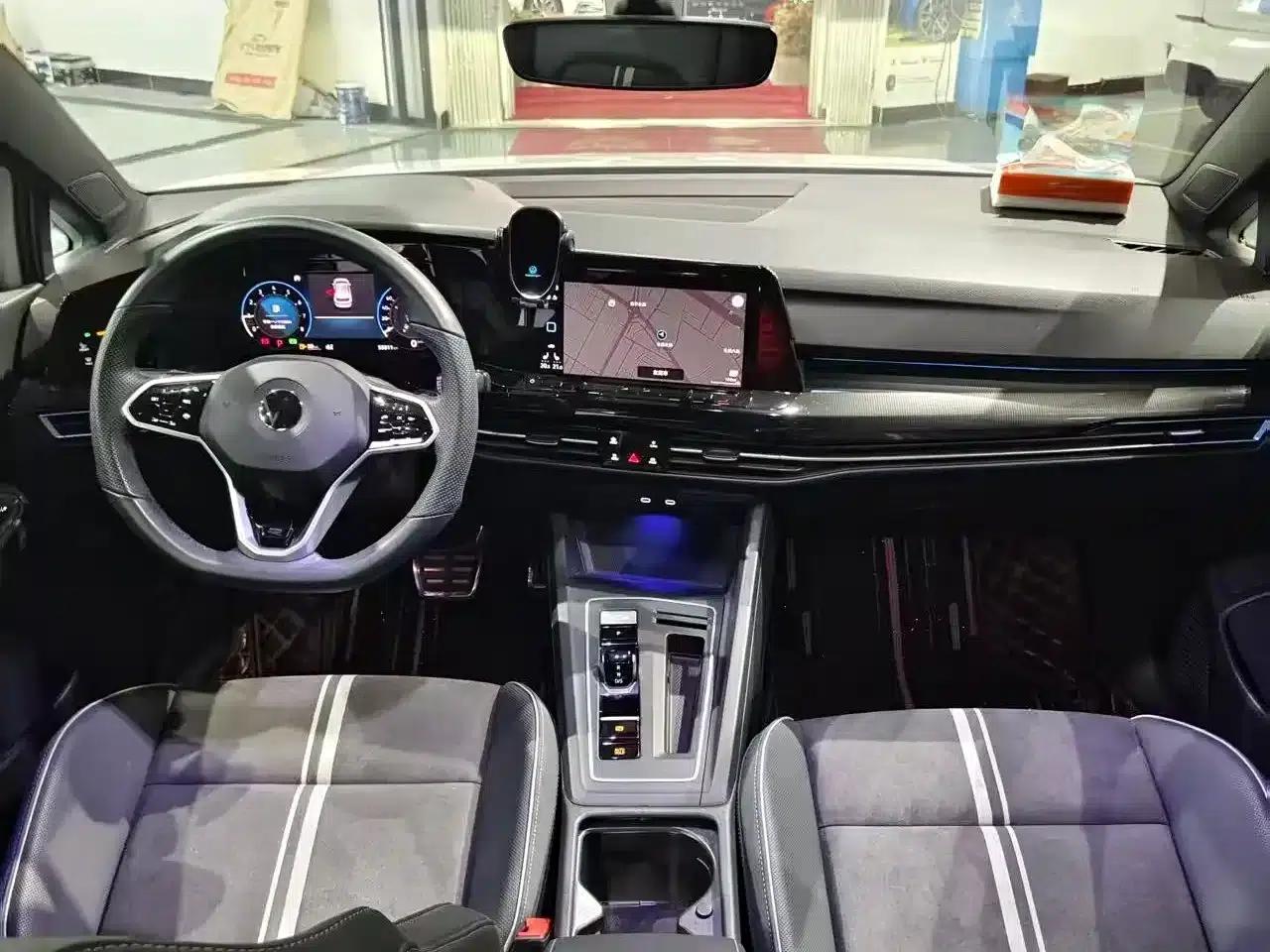 2023 Golf 280TSI DSG R-Line Lite — миниатюра 4