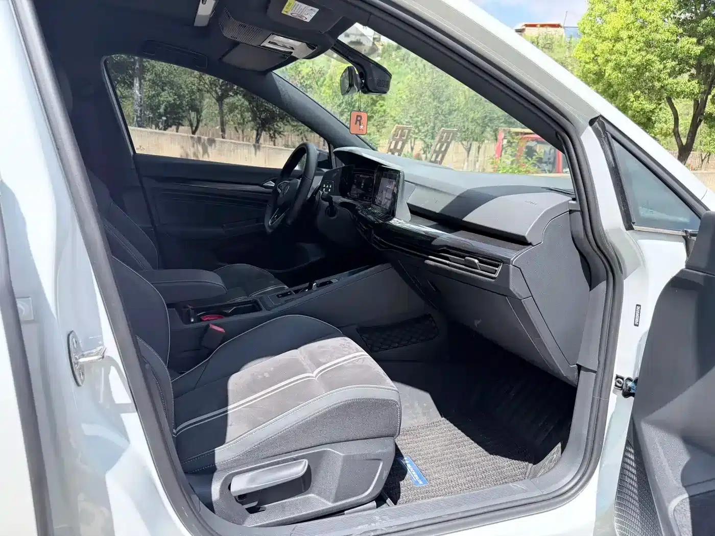 2023 Golf Facelift 280TSI DSG R-Line Lite — миниатюра 12