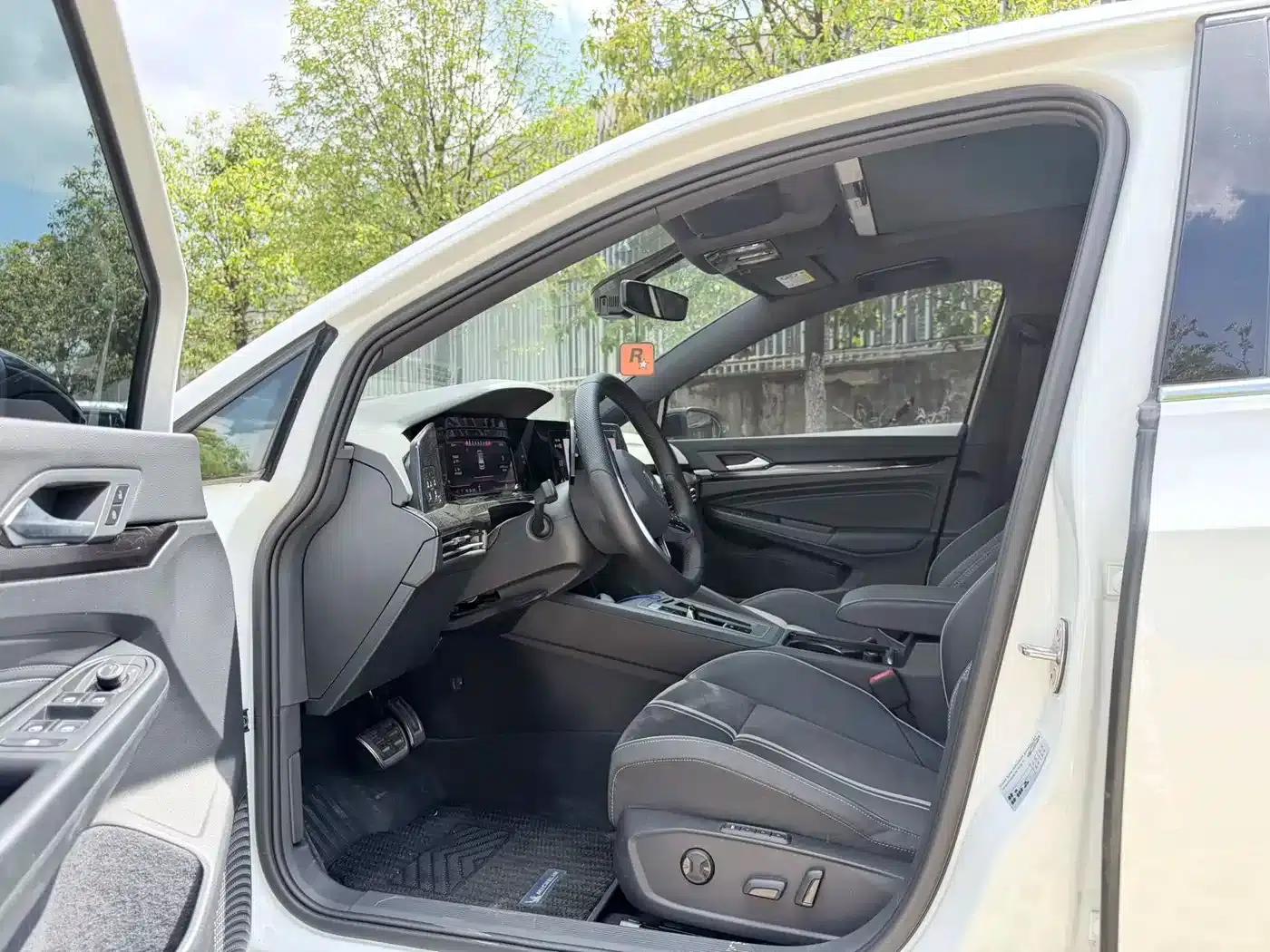 2023 Golf Facelift 280TSI DSG R-Line Lite — миниатюра 10
