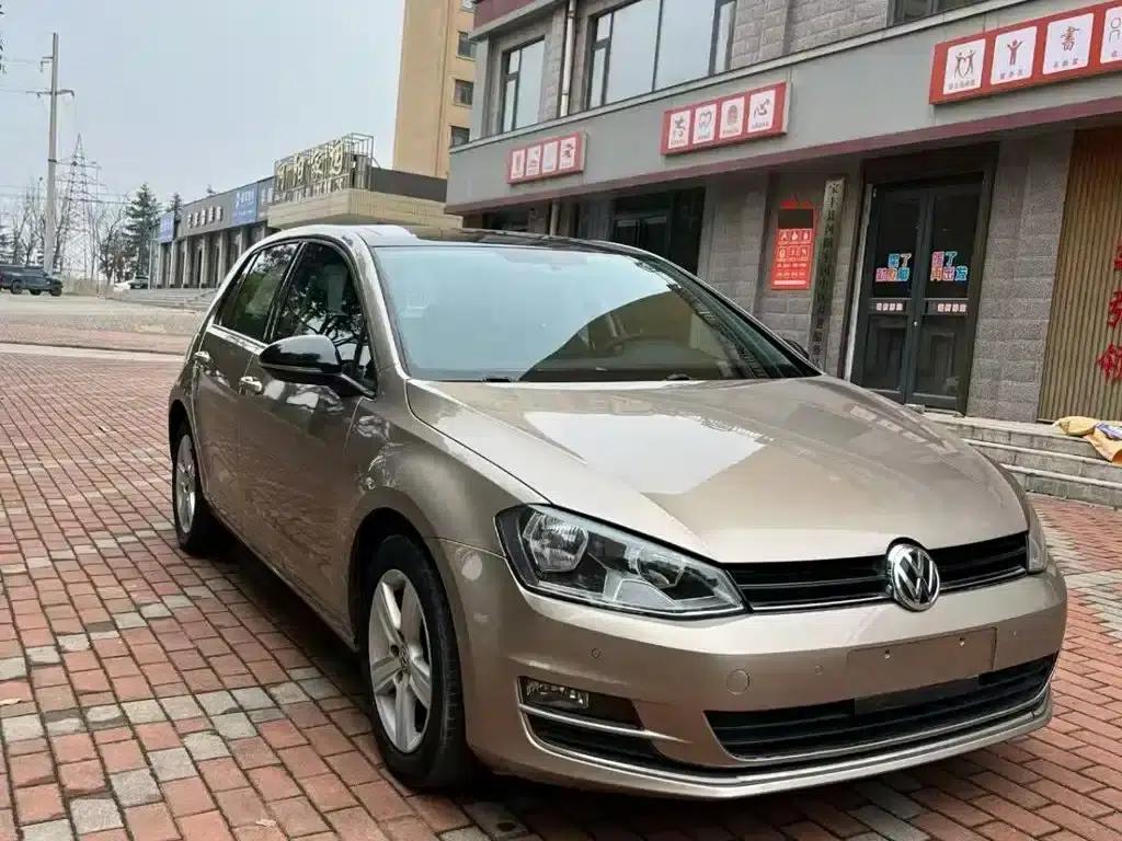 2017 Golf 230TSI Automatic Comfort Millionth Unit Commemorative Edition — миниатюра 6