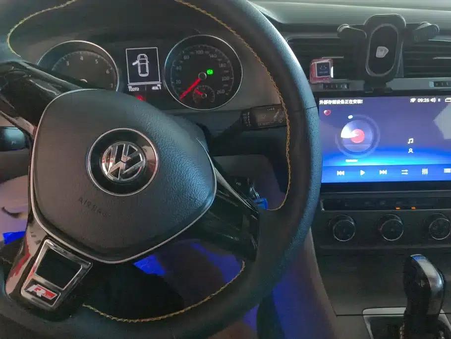 2015 Golf 1.4TSI Automatic Comfort — миниатюра 12