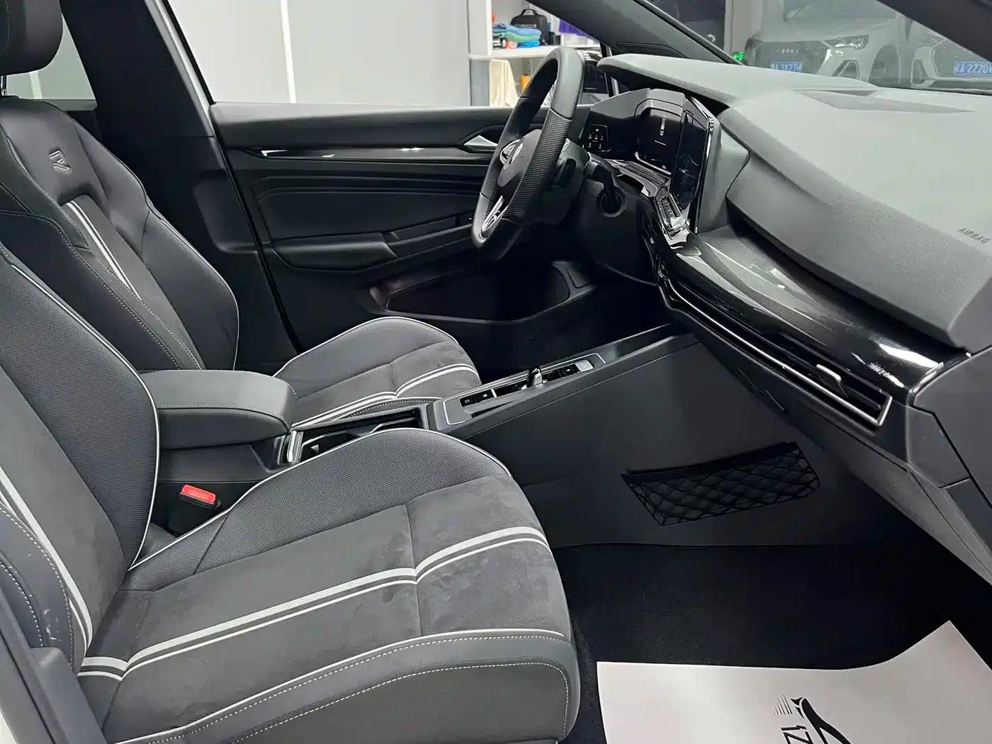 2021 Golf 280TSI DSG R-Line — миниатюра 22