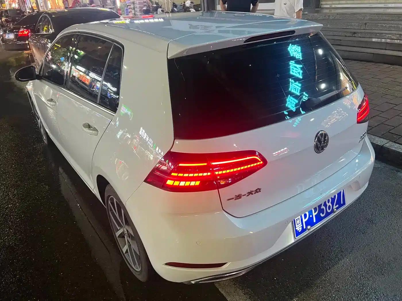 2018 Golf 230TSI Automatic Luxury — миниатюра 5