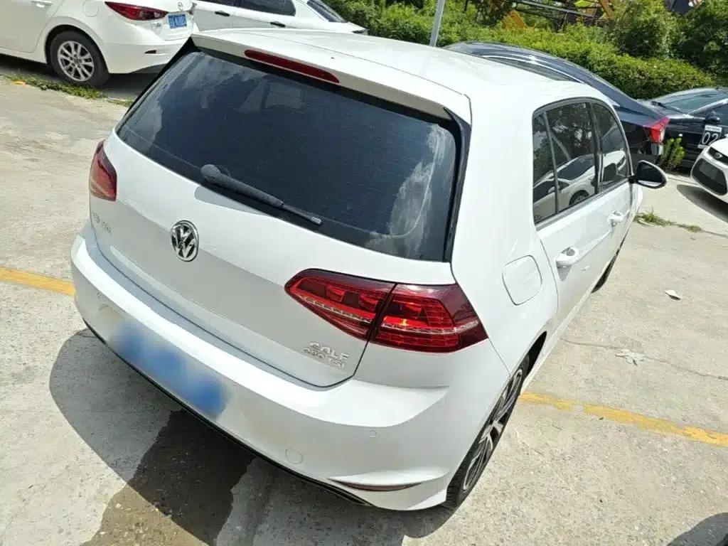 2017 Golf 280TSI Automatic R-Line Millionth Unit Edition — миниатюра 7