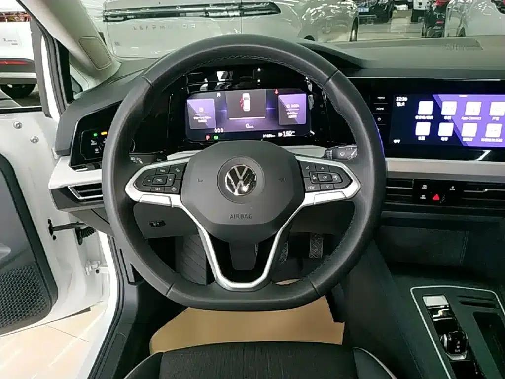 2023 Golf Facelift 280TSI DSG Pro — миниатюра 11